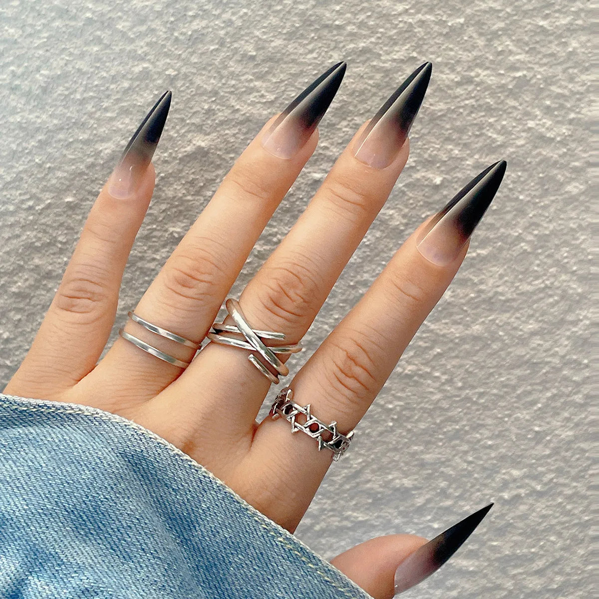 24 Pcs press on nails French style