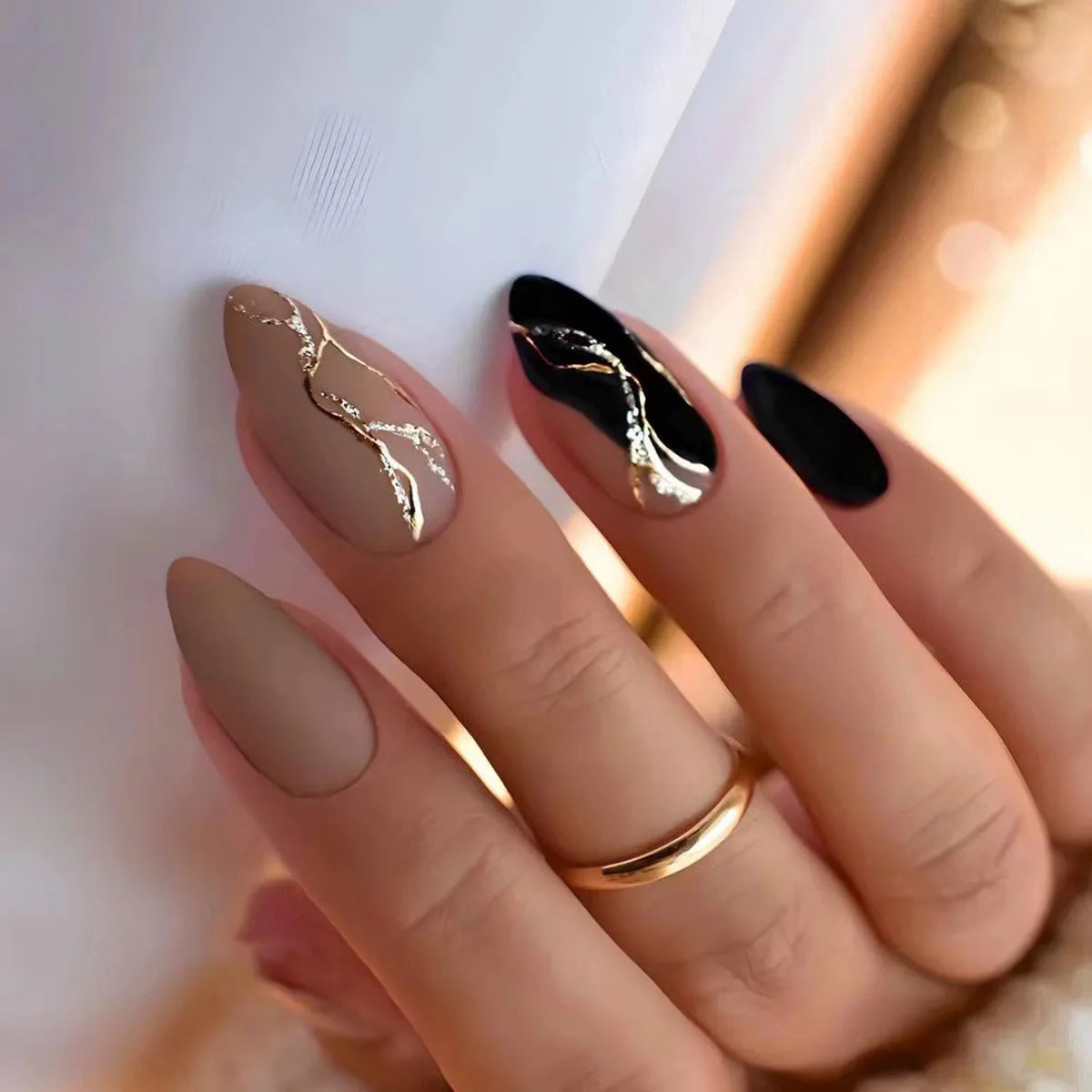 24 Pcs press on nails French style