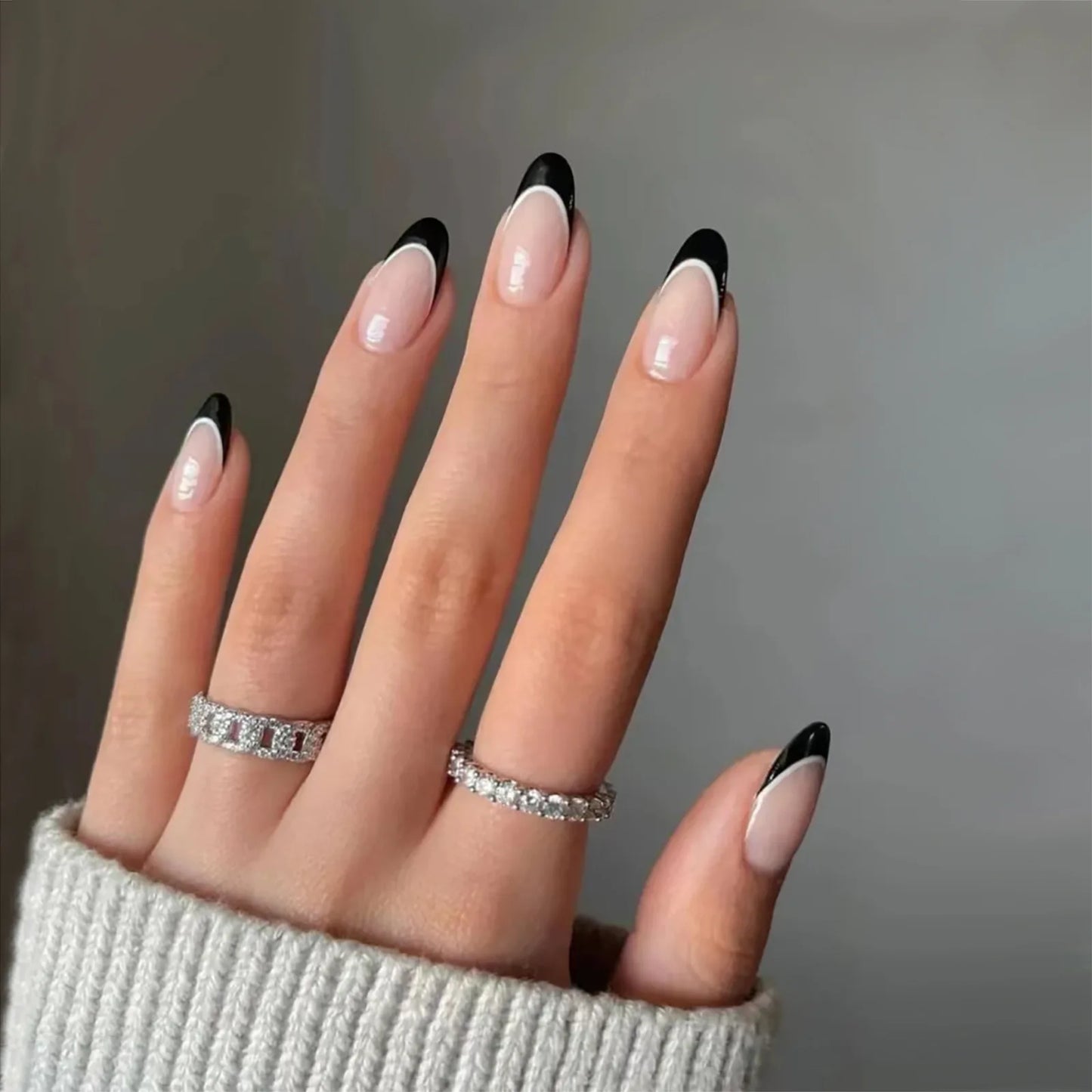 24 Pcs press on nails French style